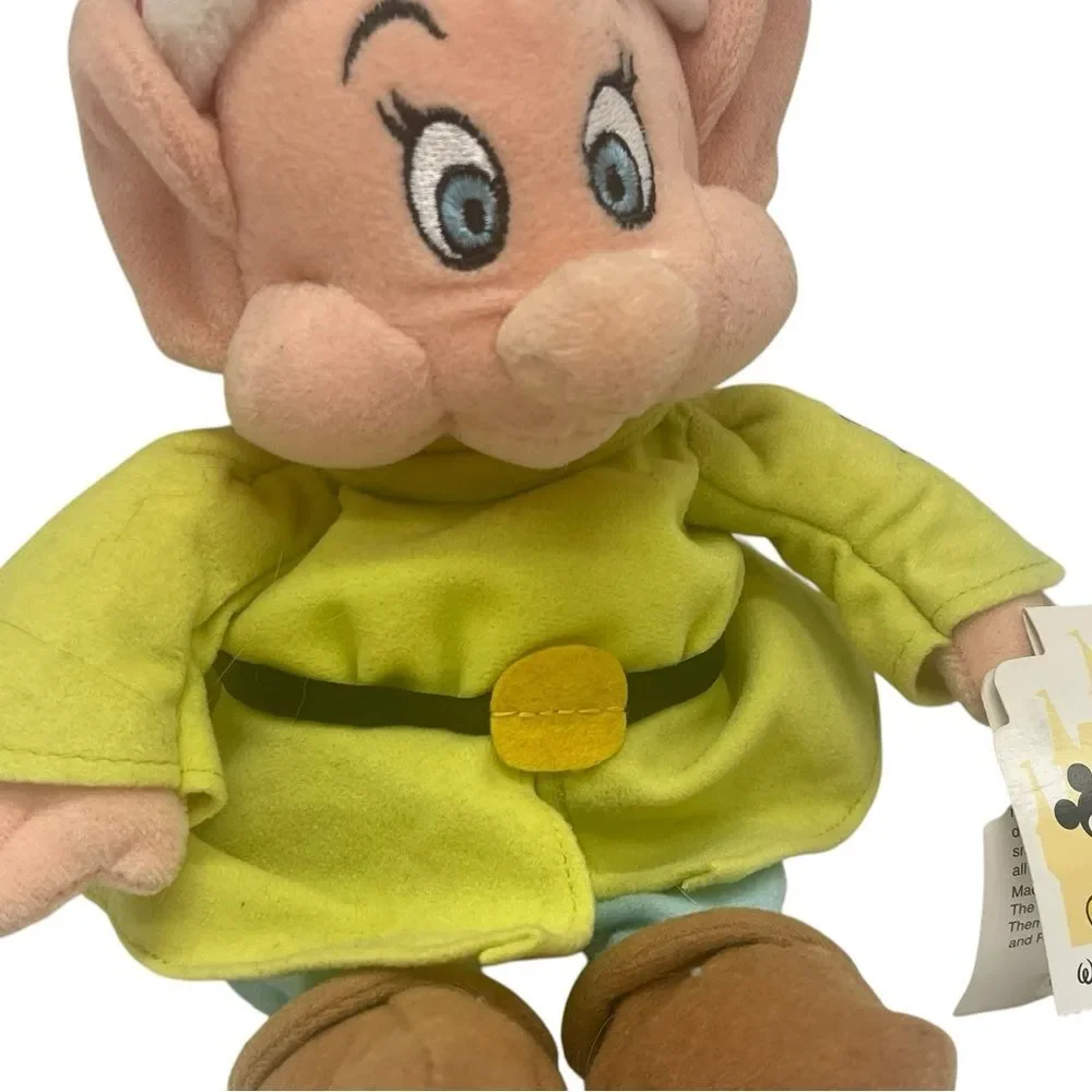 Disney Christmas Santa Holiday DOPEY Bean Bag Plush Snow White & Seven Dwarfs